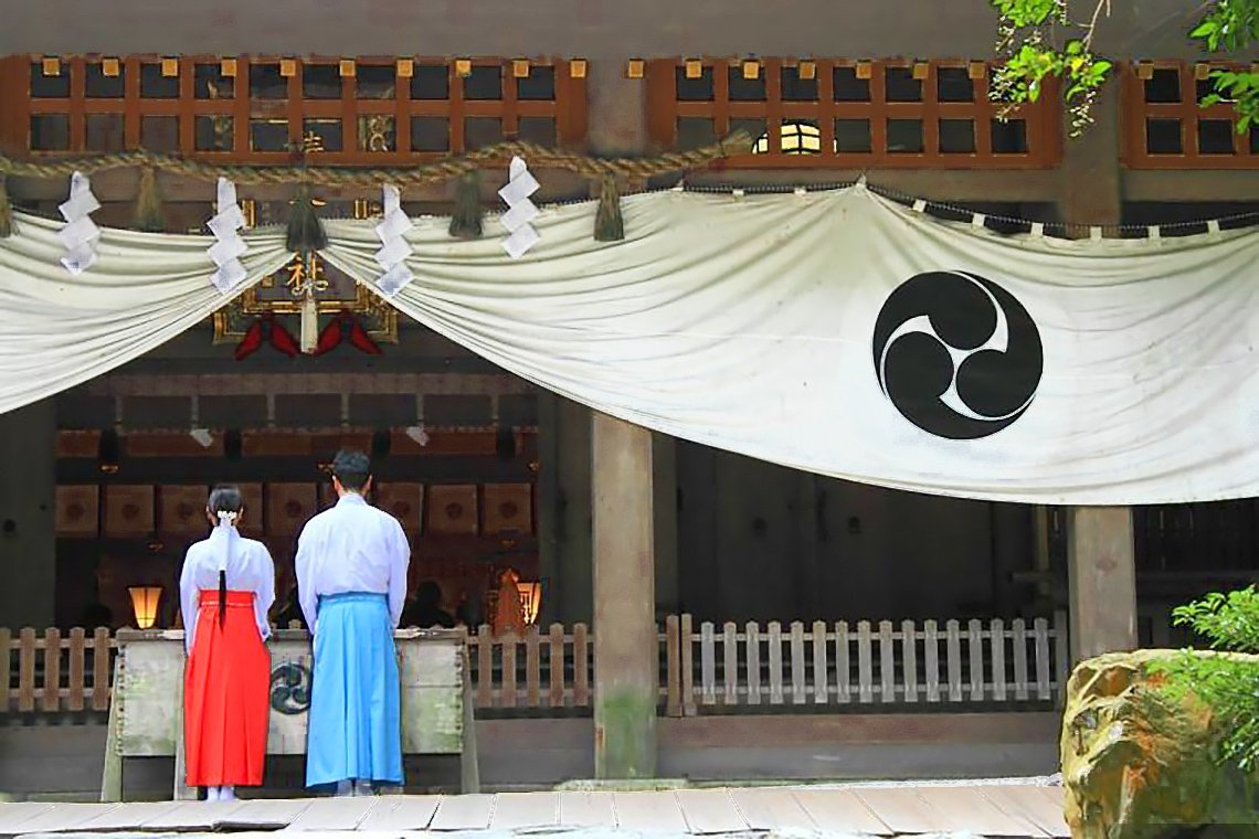 How to act when visiting a shrine _ 3.jpg in the article